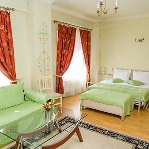 https://villa-tamara.bucharesthotelsnow.com