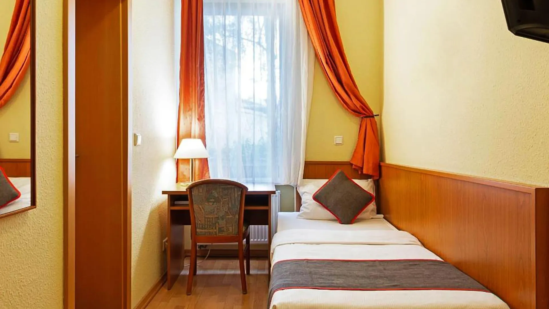 Hotel Bohemia برلين